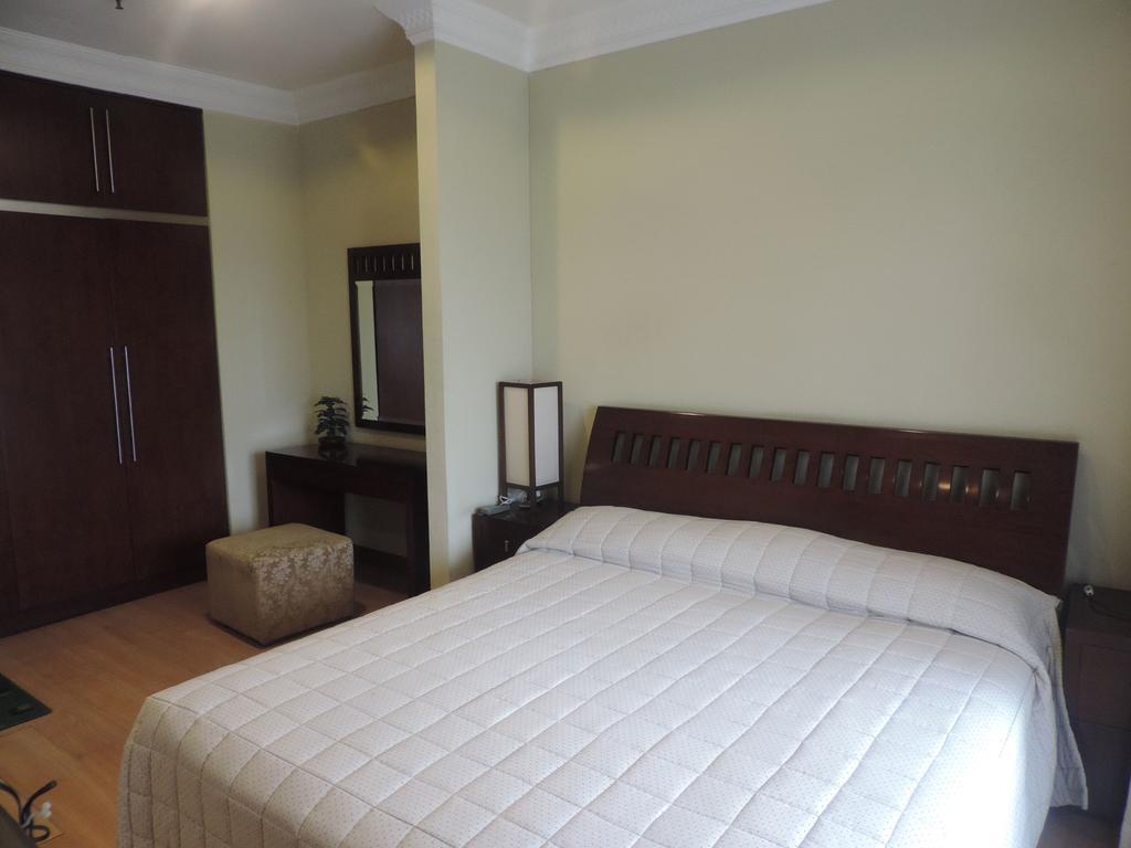 Roosseno Plaza Serviced Apartment Джакарта Екстер'єр фото