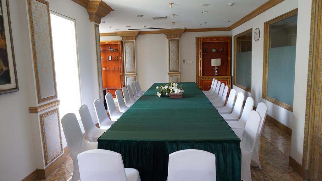 Roosseno Plaza Serviced Apartment Джакарта Екстер'єр фото