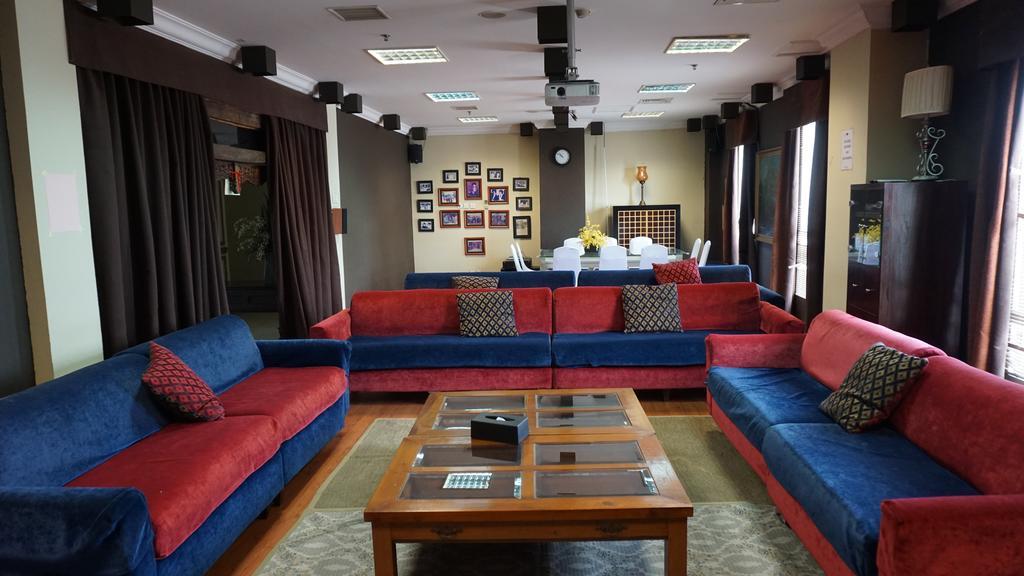 Roosseno Plaza Serviced Apartment Джакарта Екстер'єр фото