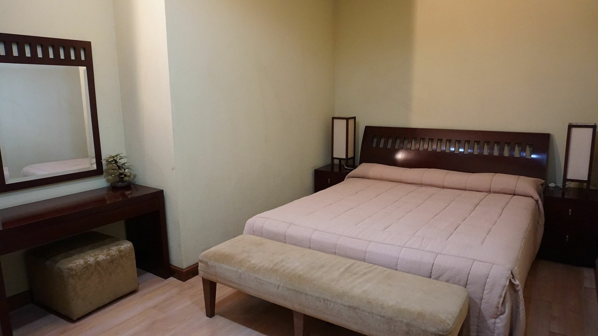 Roosseno Plaza Serviced Apartment Джакарта Екстер'єр фото