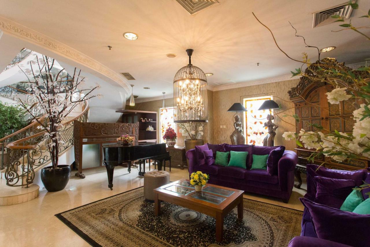 Roosseno Plaza Serviced Apartment Джакарта Екстер'єр фото